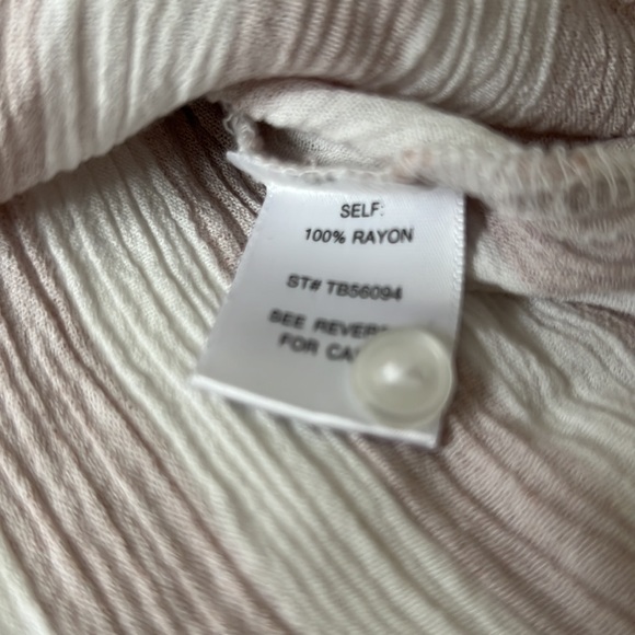 Vixbe size large striped button up blouse with tie front - Picture 6 of 7